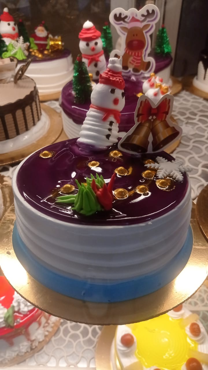 Blueberry Christmas cake